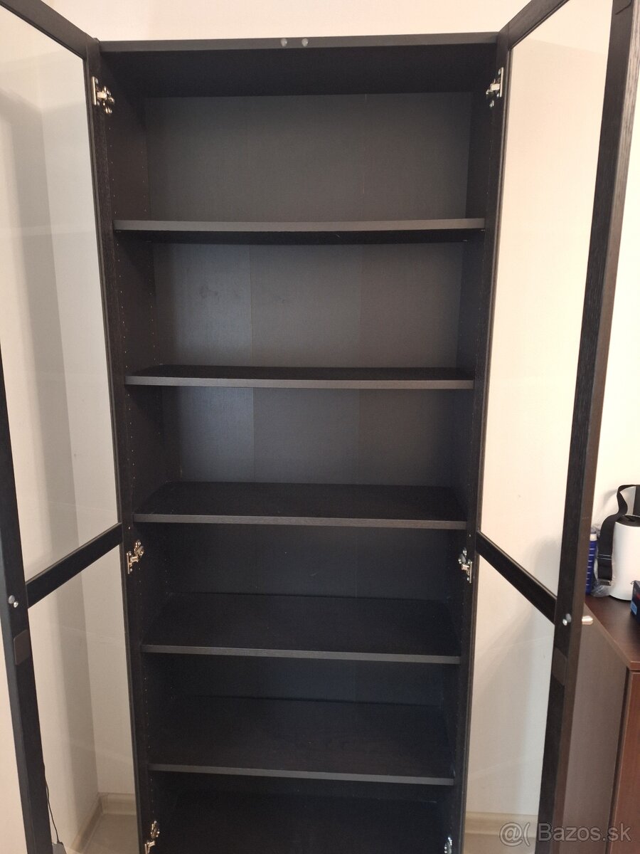 Knižnica ikea - 2
