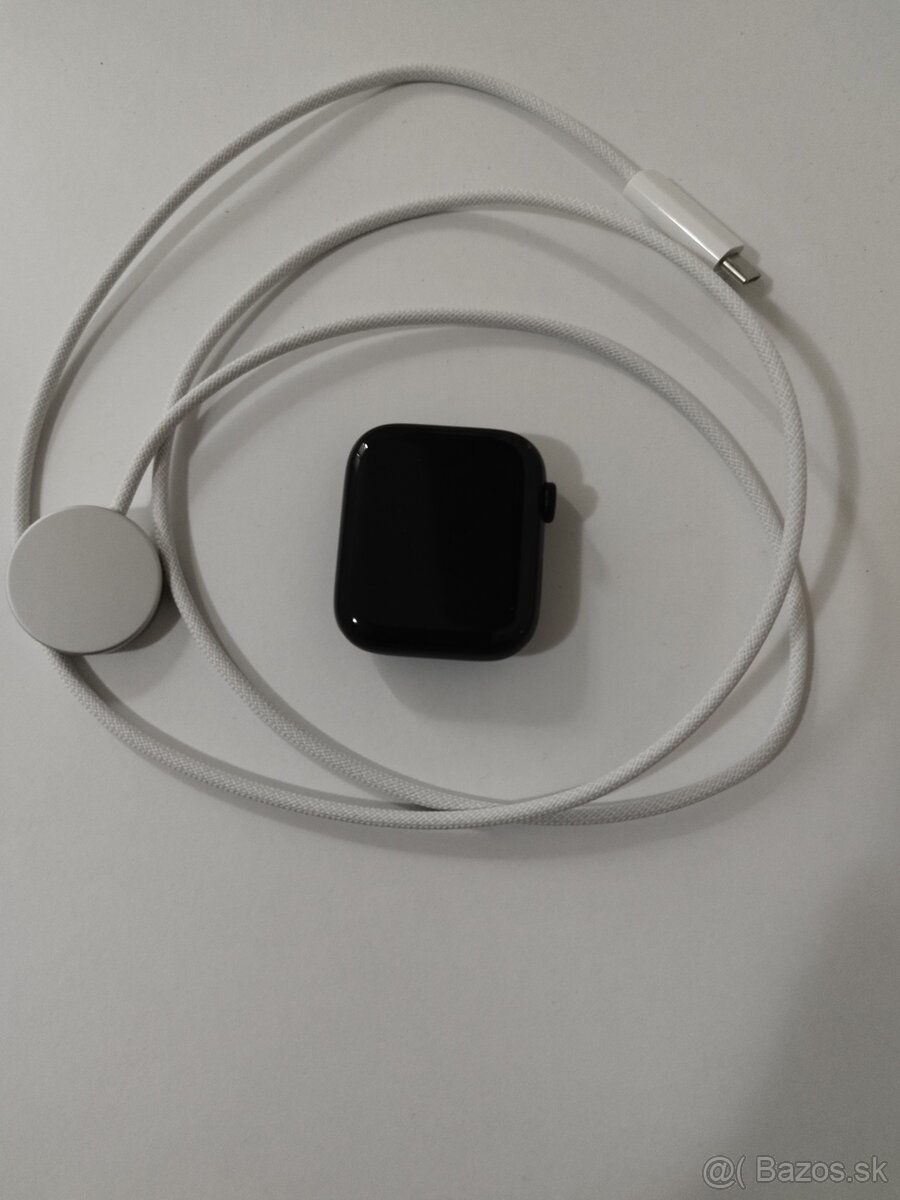 Apple Watch SE (2nd Gen) 44mm Midnight - 2
