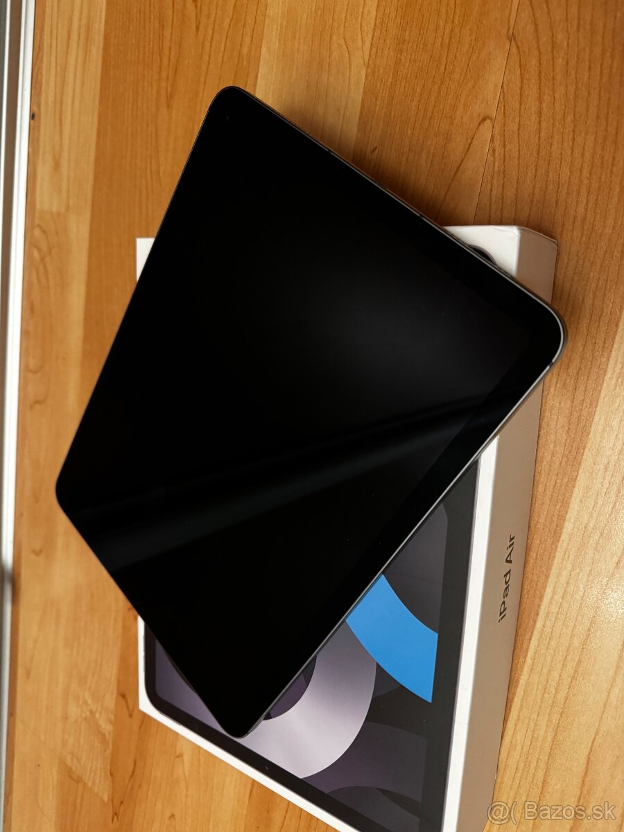 iPad Air, 4th Generation, WiFi + Cellular + GPS - 2