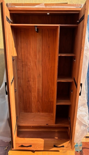 Skriňa z masívu - 2