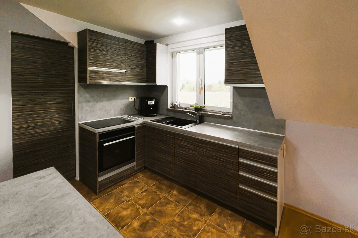 BA – Rača Krasňany / Na predaj 7i RD s dvoma byt. jednotkam - 2