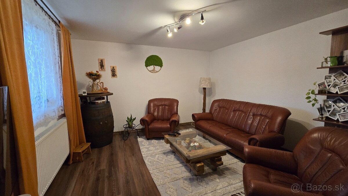 Exkluzívna Ponuka: Rodinný dom s obrovským pozemkom a potenc - 2