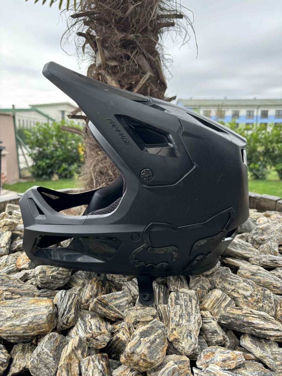 Prilba Fox Rampage - 2