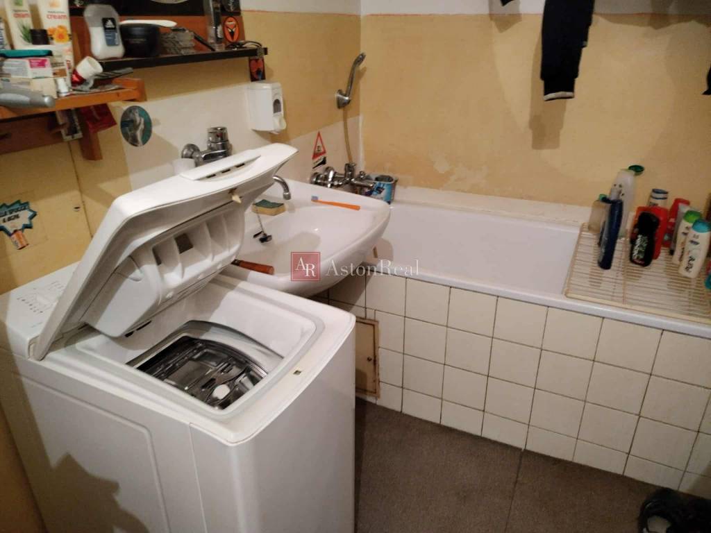 Predaj veľký 2 izbový byt 63 m2 v Martine - 2