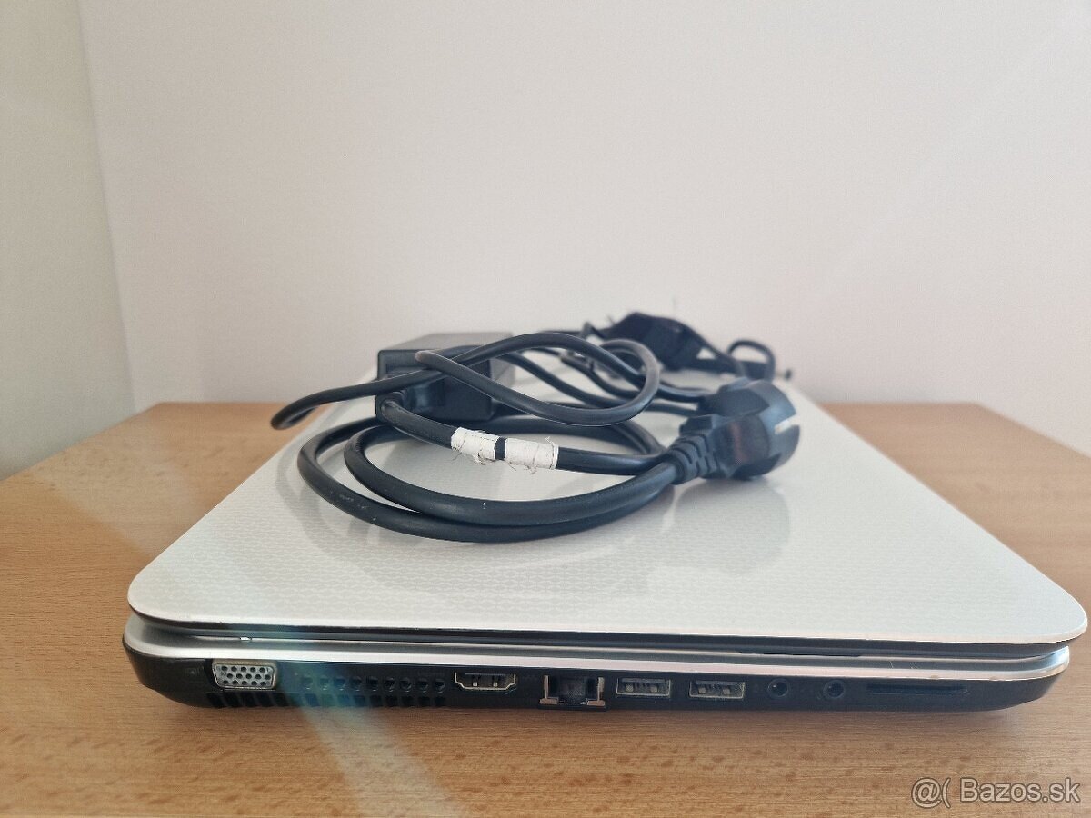 HP Pavilion g6 - funkčný notebook - 2