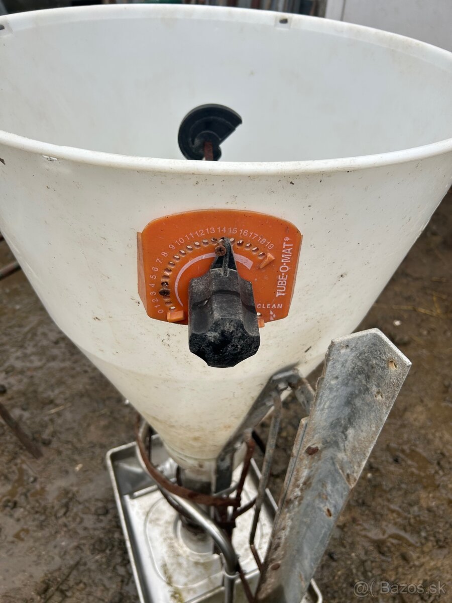 Krmitko pre ošípané - 2