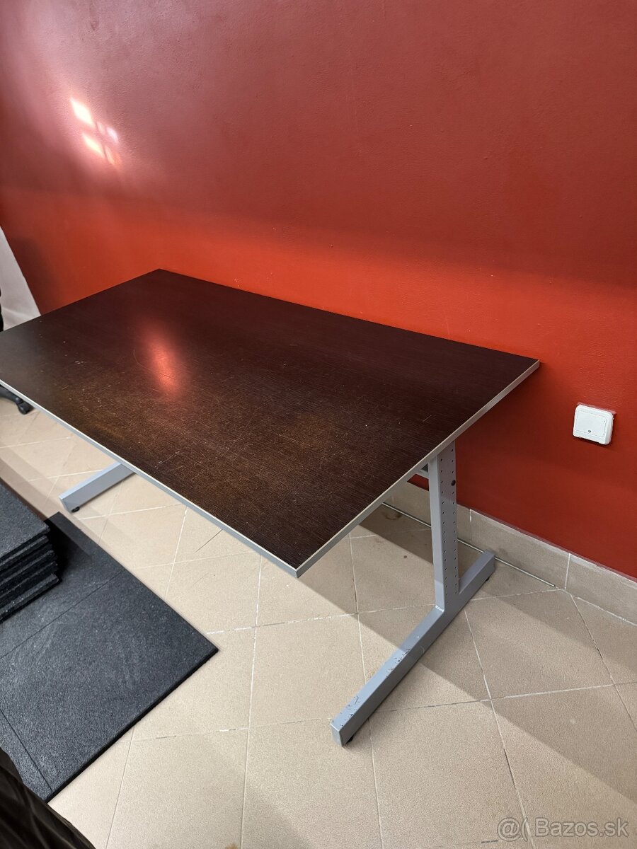 PREDAM kancelarsky stôl - 2