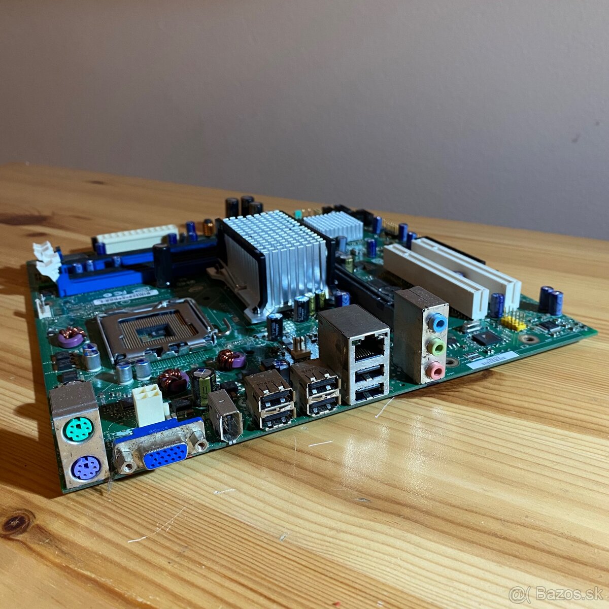 Predám základnú dosku – Intel Desktop Board (LGA775) - 2