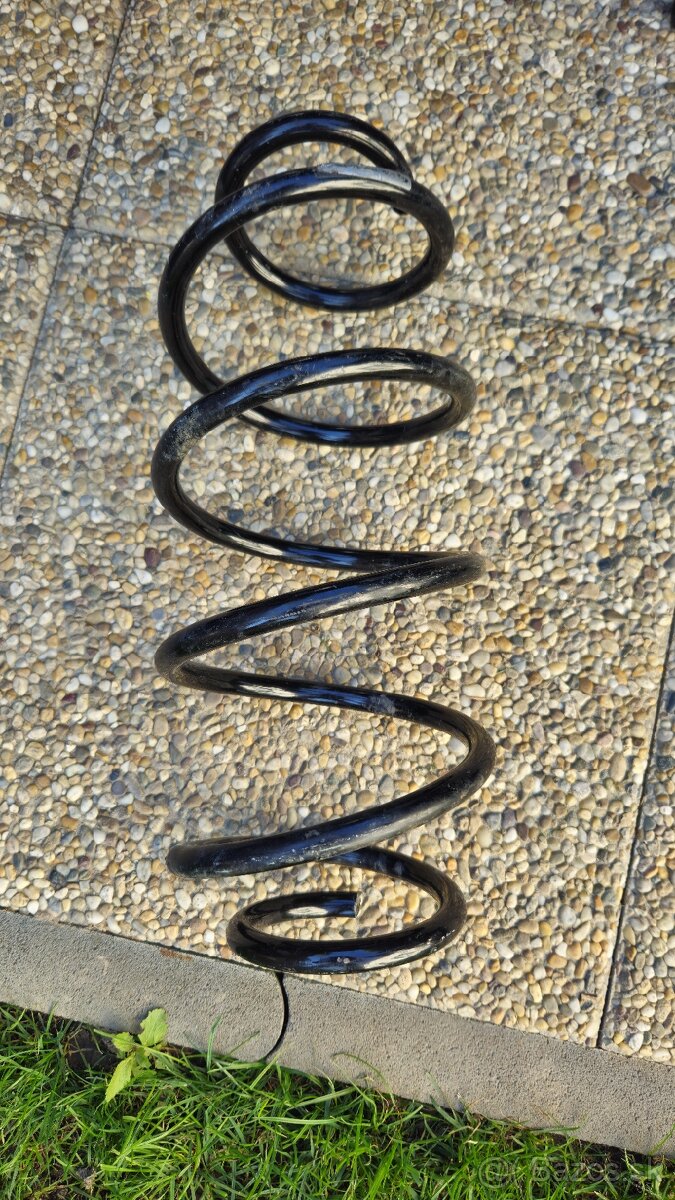 Predna pruzina Mondeo mk3 - 2