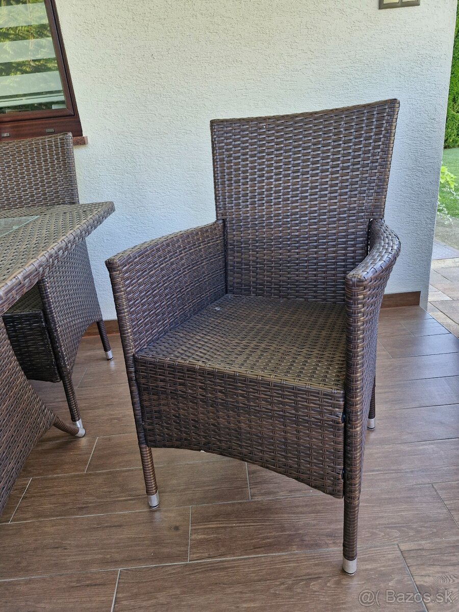 Záhradný nábytok - 2