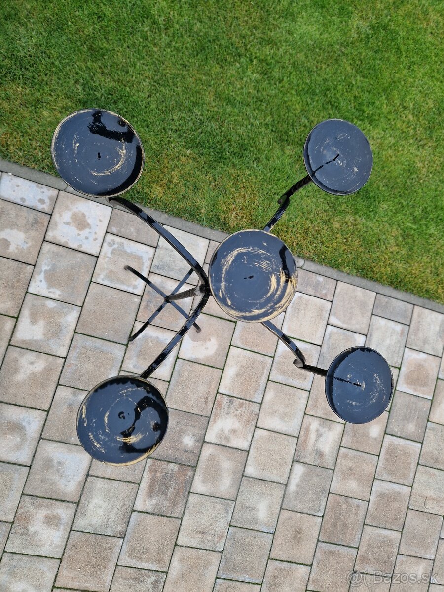 Predám oceľový svietnik - 2