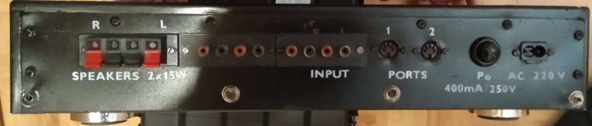 Predám stereo audio zosilňovač / krabicu - 2