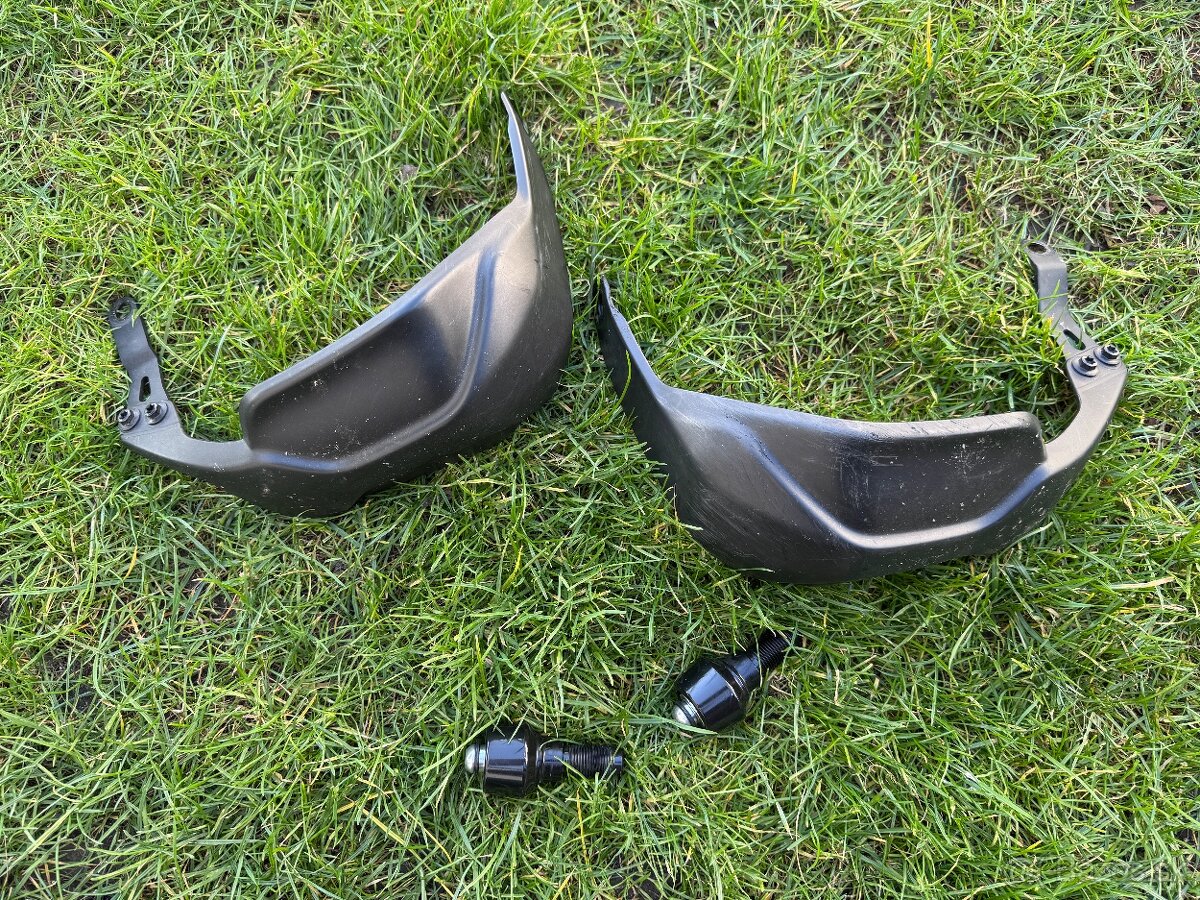 Yamaha Tenere world raid - 2