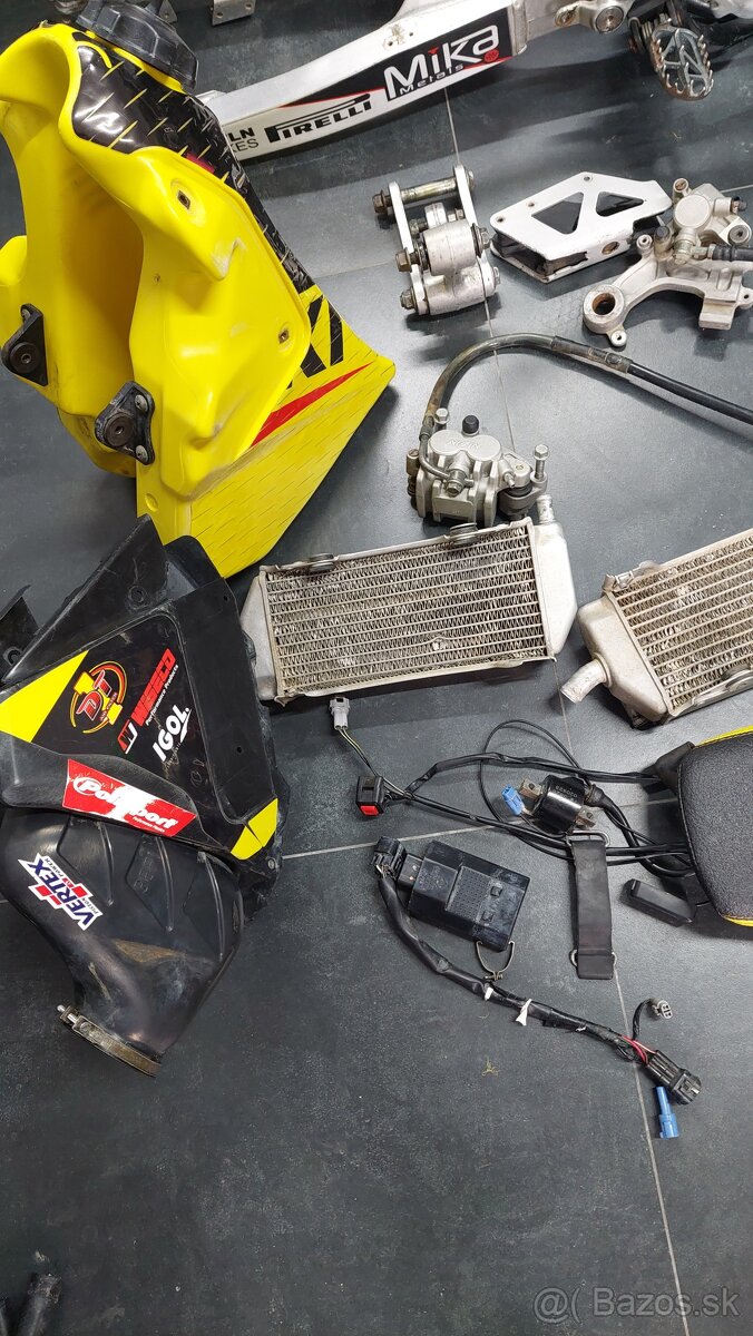 SUZUKI RM 125 K3 Náhradné Díly