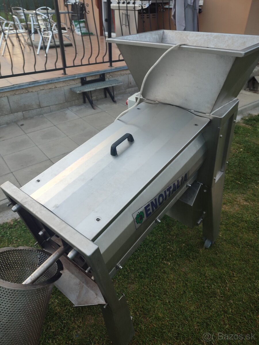 Predám priemyselný odkôstkovací stroj - 2