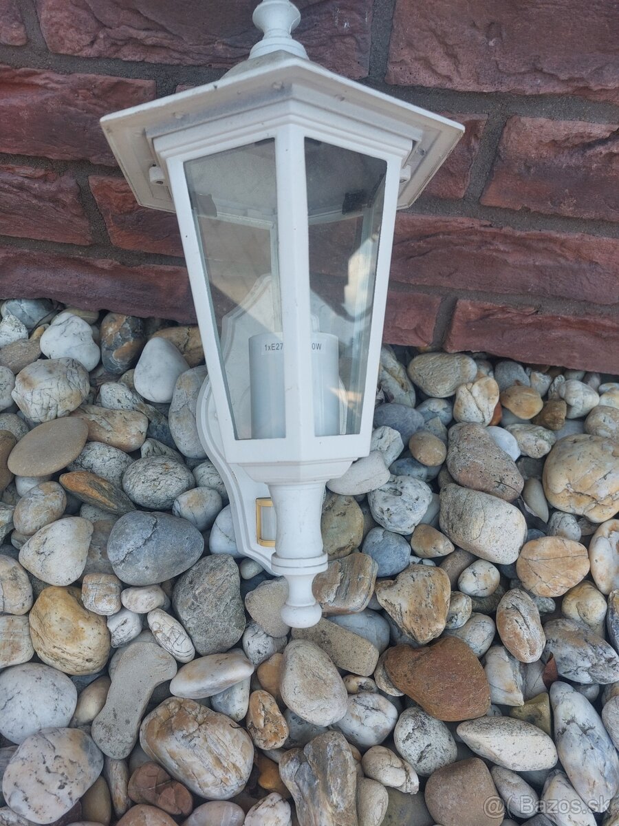 Lampa zo senzorom - 2