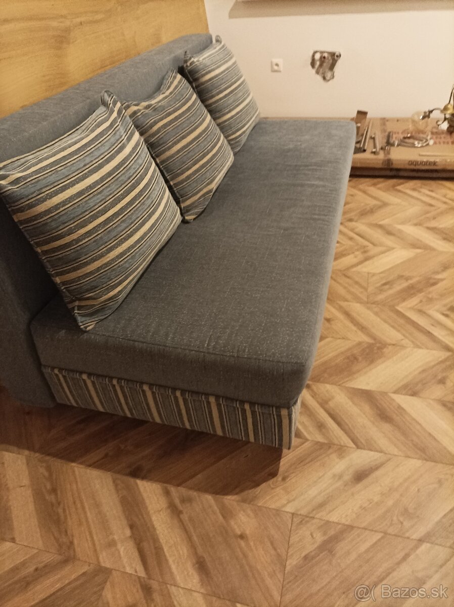 Rozkladacia pohovka - 2