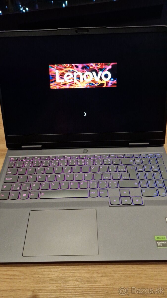 Lenovo LOQ - 2