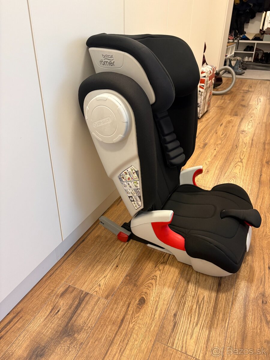 Britax-Römer KIDFIX III S - 2