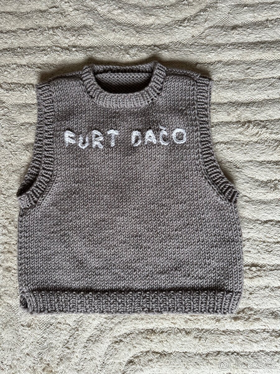 Pletená vesta „furt dačo“ - 2