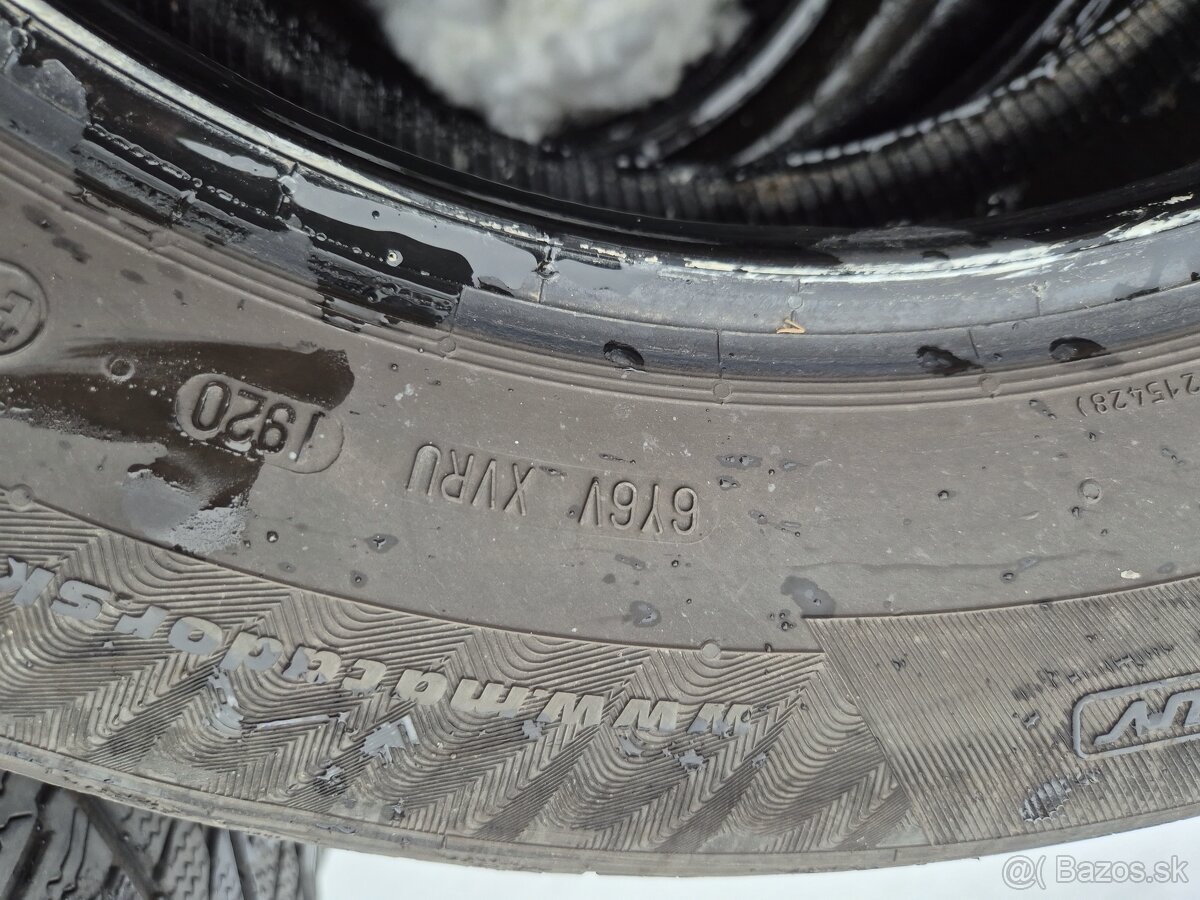 Zimne pneu 215/65 r16 - 2