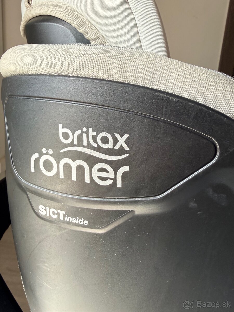 Britax Romer dualfix i-size 360 otocna - 2