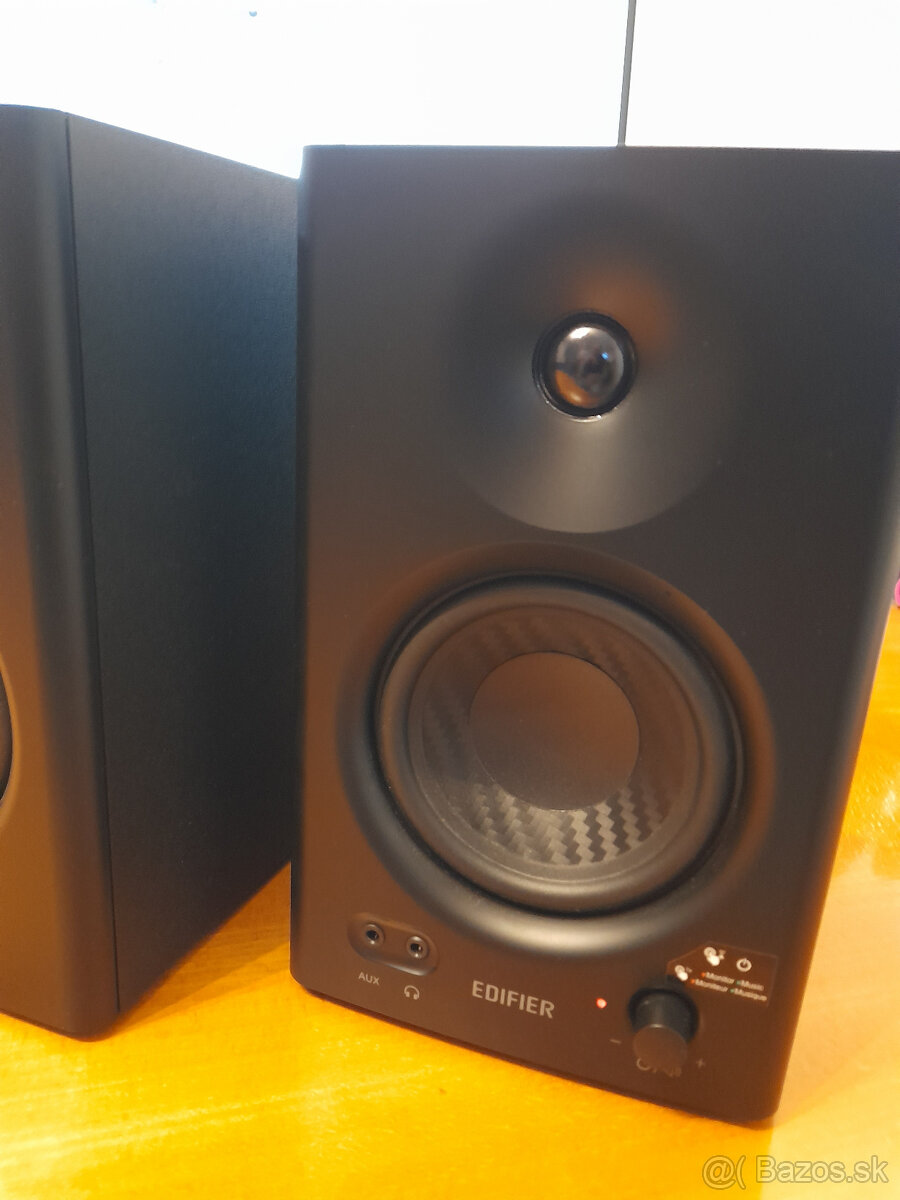 Predam štúdiové monitory Edifier MR4 - 2