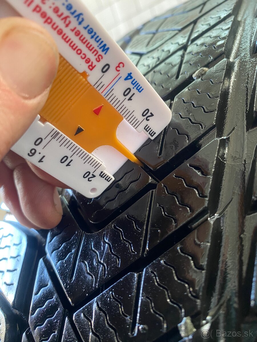225/55 R18 (DOT 2423) Pirelli Winter Sottozero 3 - 2
