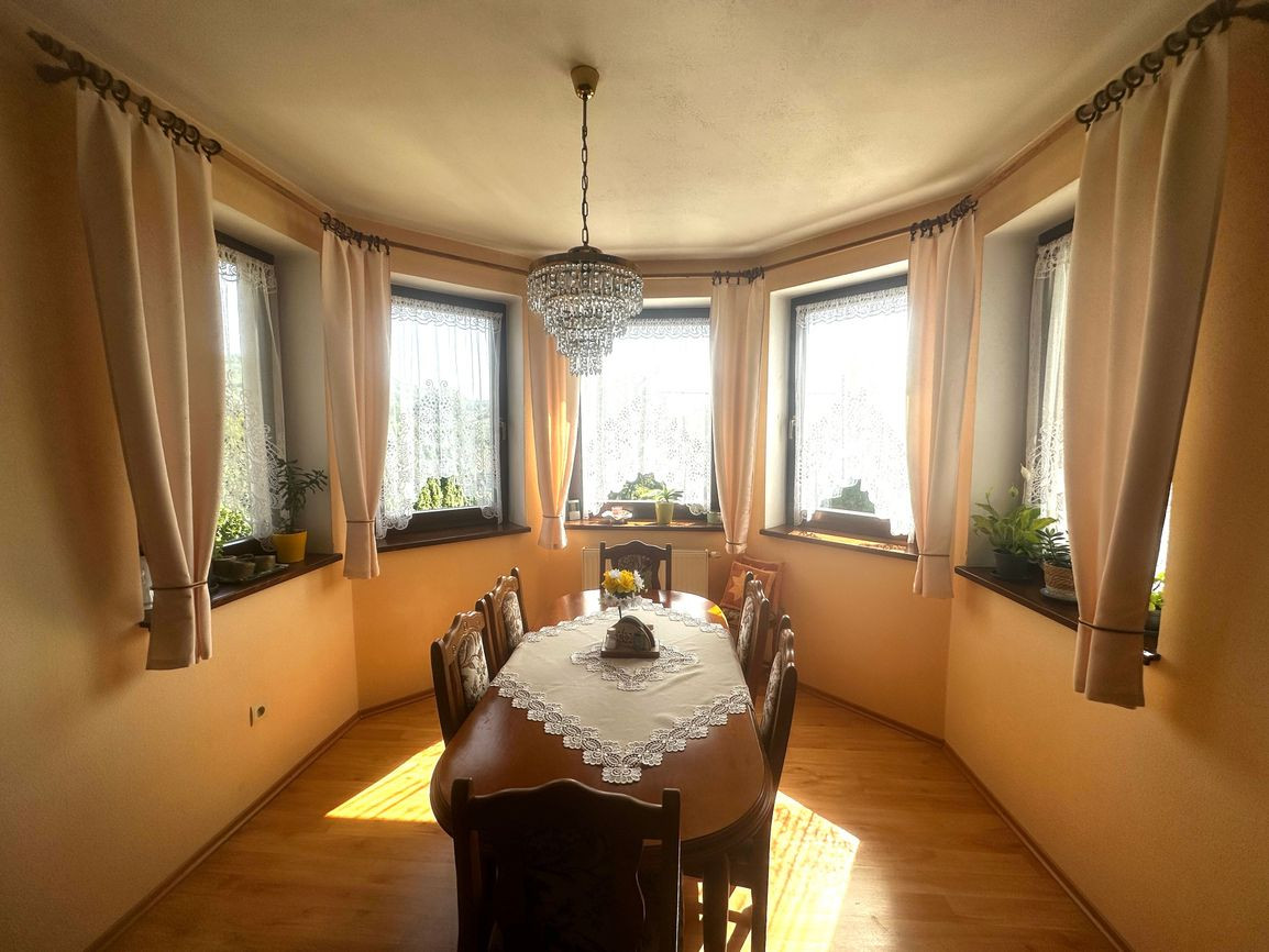 7 izb. priestranný rodinný dom Nová Dubnica - Veľký Kolačín - 2