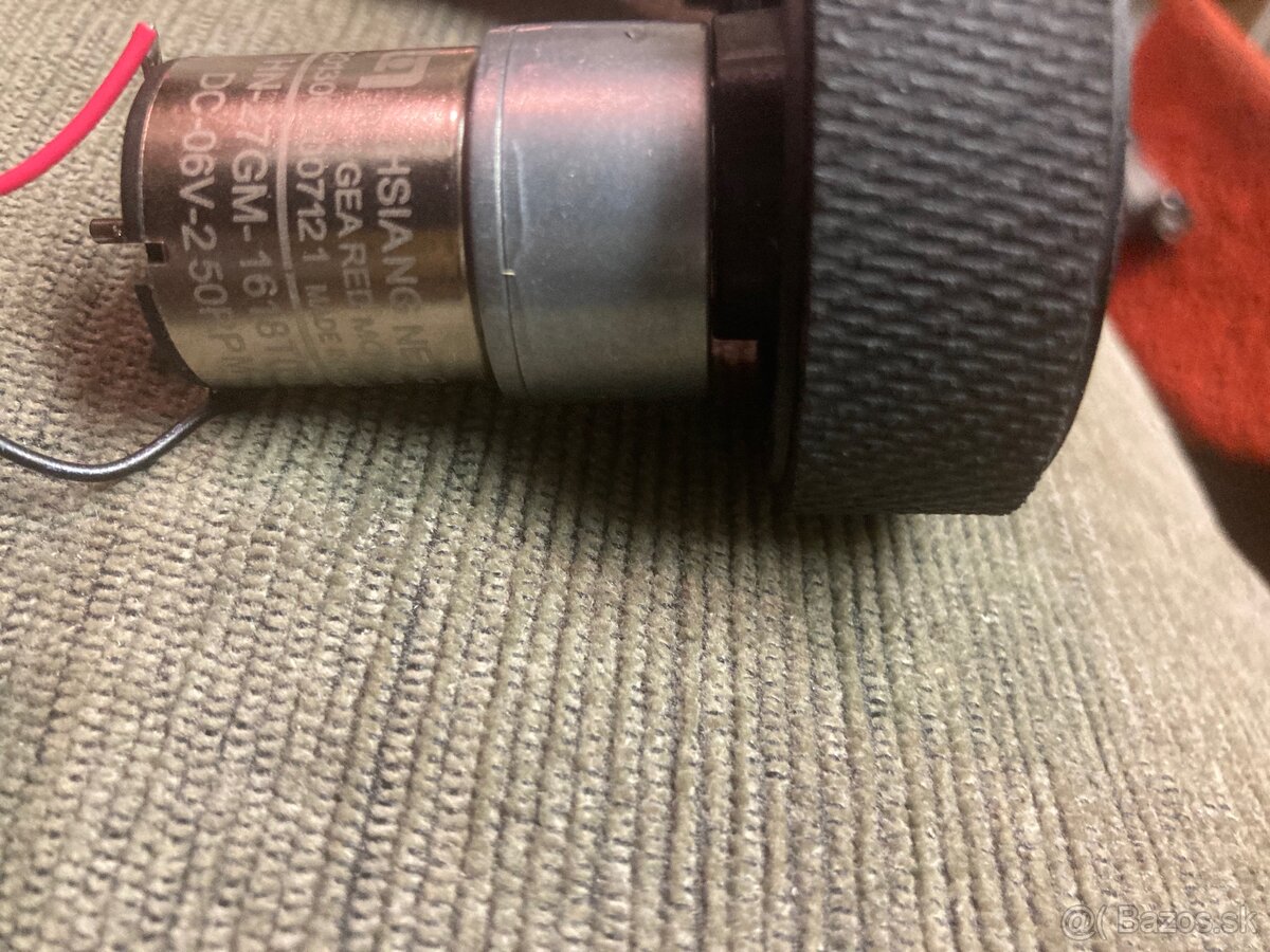 Predám motorčeky DC 6V - 2