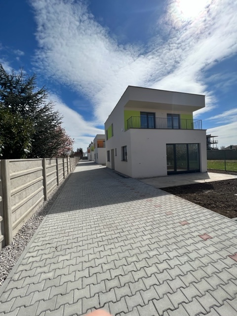 Predaj NOVOSTAVBY 5 izb. rodinných domov v štádiu holodomu - 2