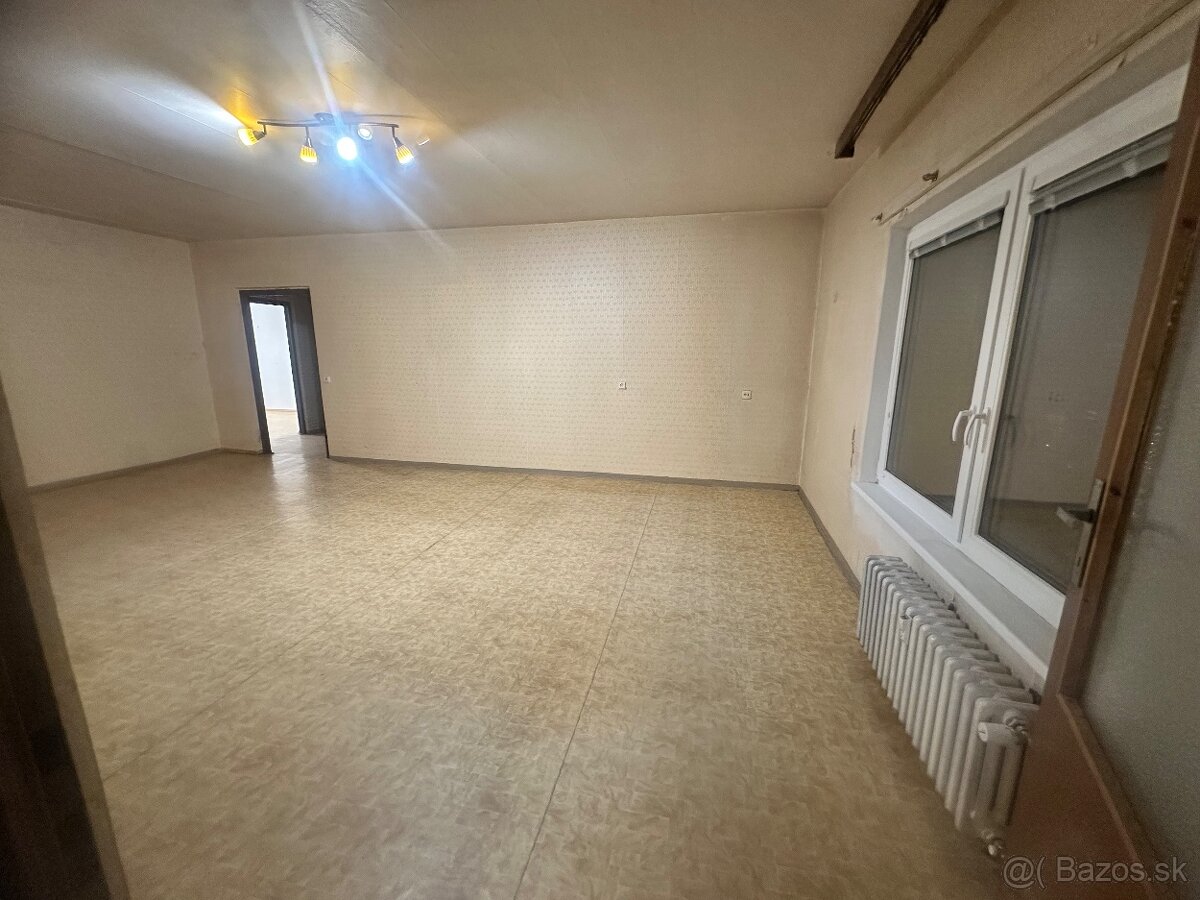 Veľkometrážny 3,5 izbový byt Trenčín - 2