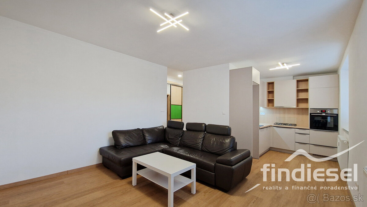 2 izbový byt na skvelom mieste, M. Mišíka, Prievidza - 2