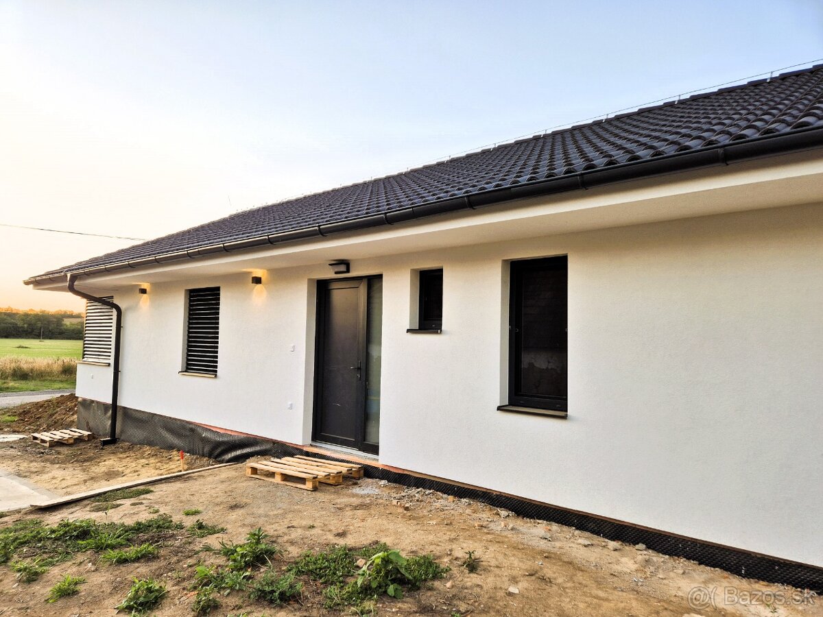 Novostavba rodinného domu Levice, časť Kalinčiakovo - 2