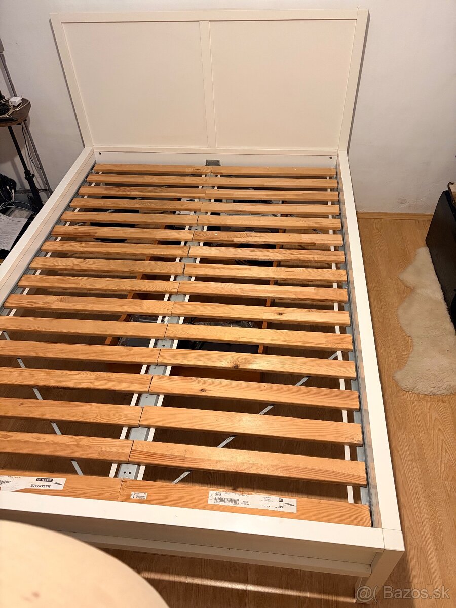 Drevená posteľ 140x200 aj s roštami - 2