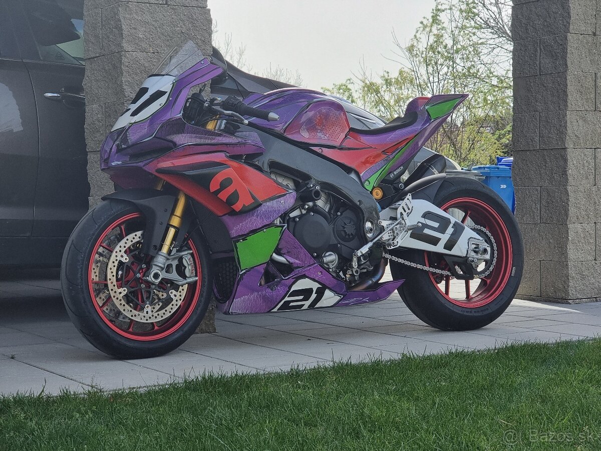 Aprilia rsv4 rf 1000 2017 - 2