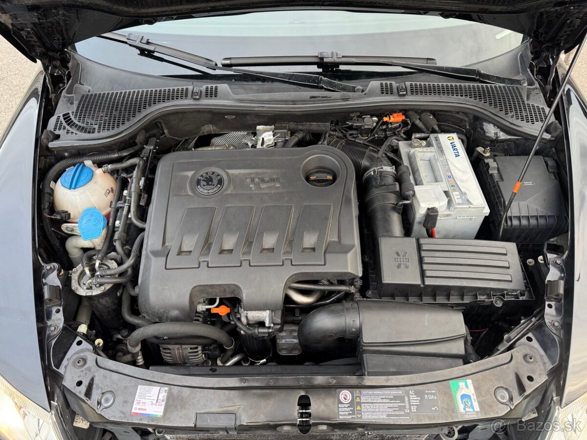 Škoda Octavia II 2.0 TDI CR ELEGANCE + Xenóny,ťažné - 2