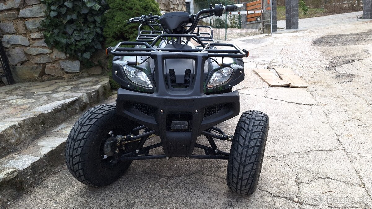 Štvorkolka elektrická HECHT - 2