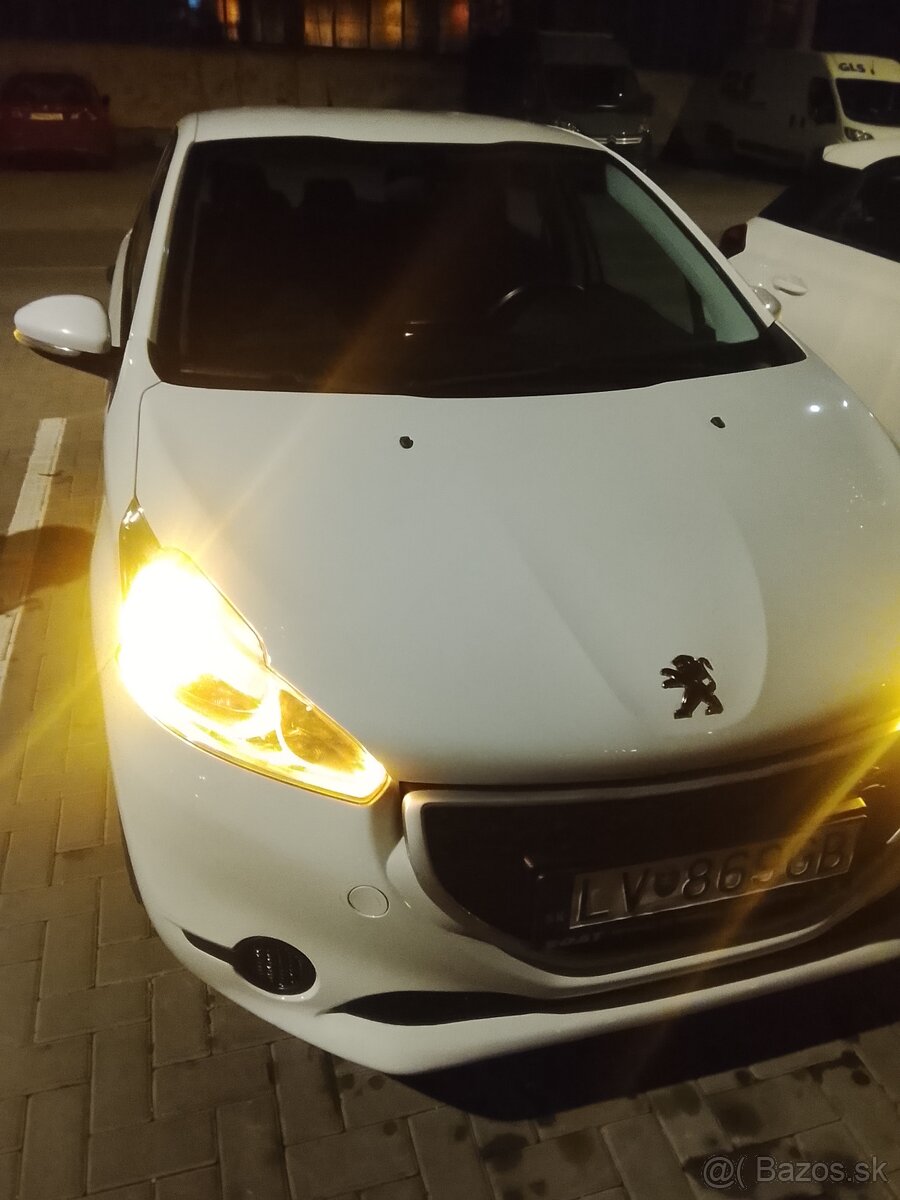 Peugeot 208 - 2