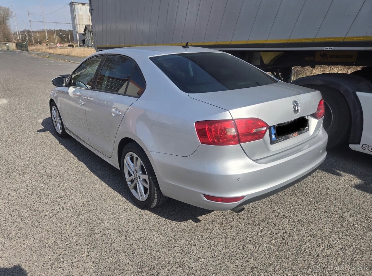 VW Jetta 1.6TDI 77 KW 2012 - 2