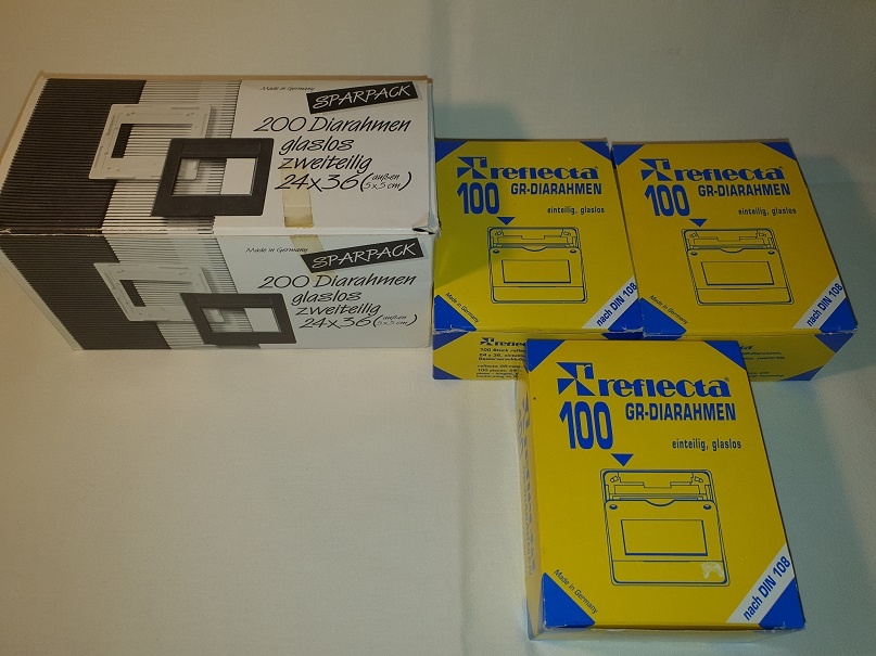 DIAPOZITÍVOVÉ RÁMČEKY - 2