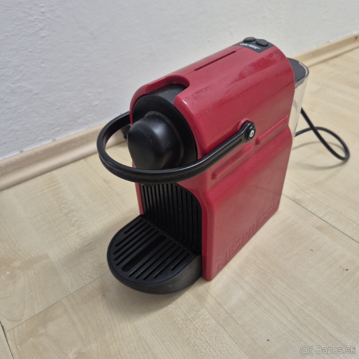 Kávovar červený na kapsule - 2