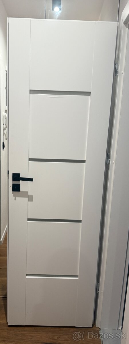 Predám Inteierove dvere Egger - 2