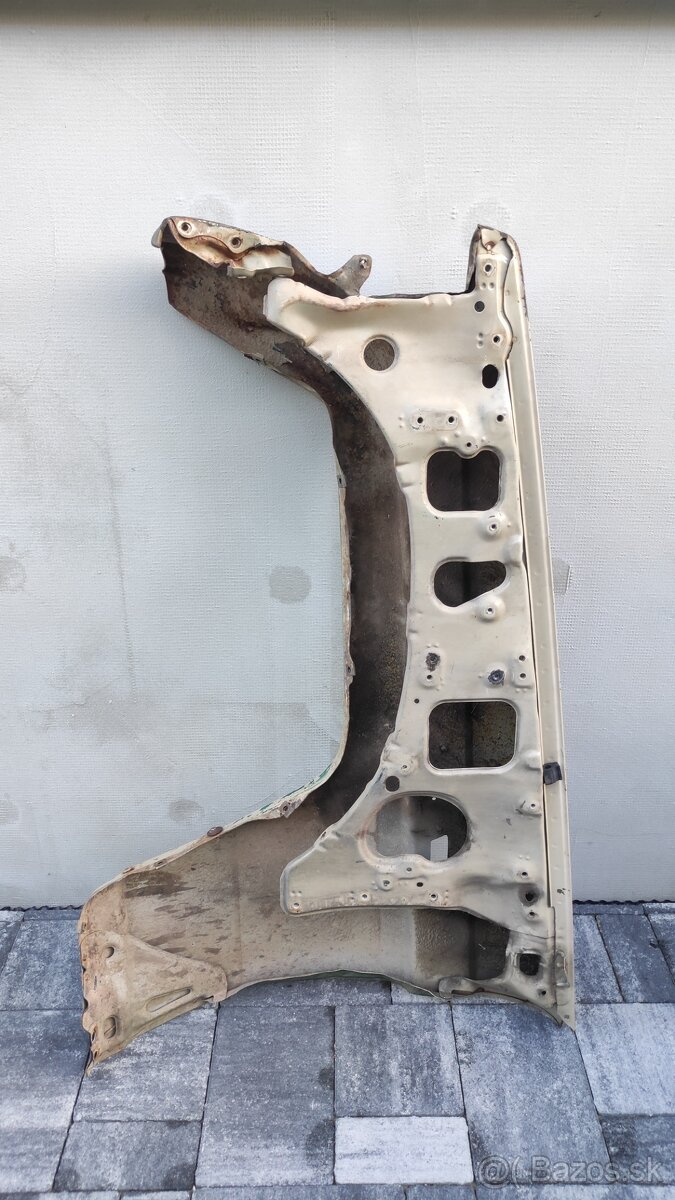 Blatník Toyota Land Cruiser - 2