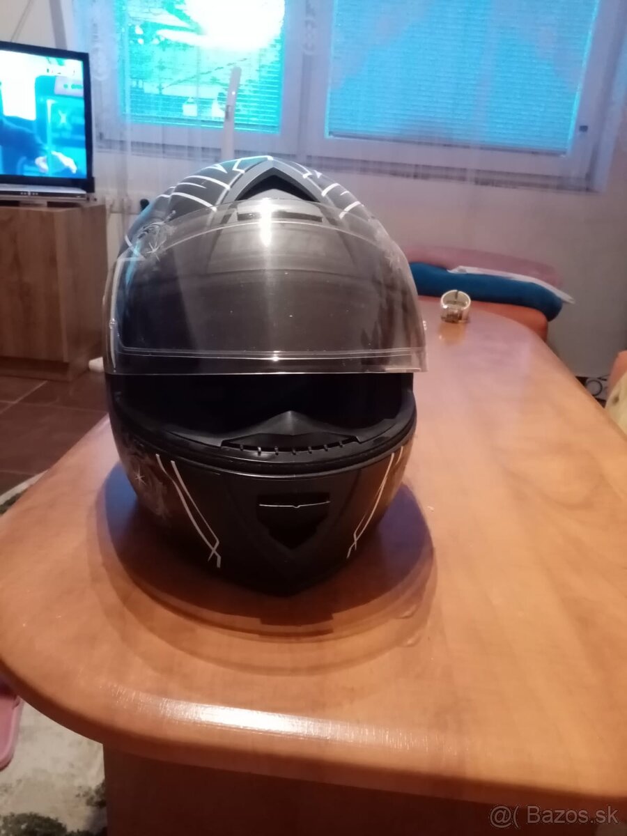 Dámska prilba na motorku - 2