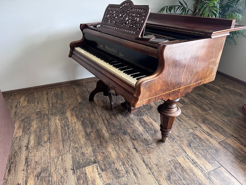 Predám klavírne krídlo - 2