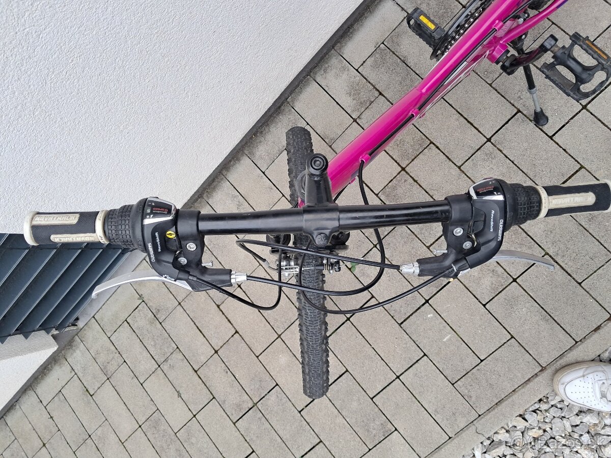 2 odpružené bicykle kolesá 24 - 2
