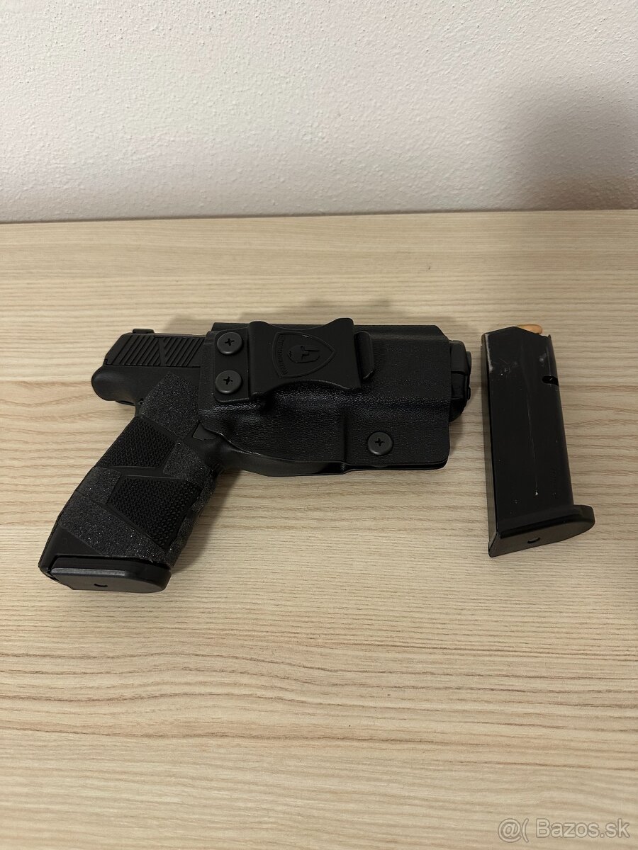 Mossberg MC2c OR 9x19mm luger - 2