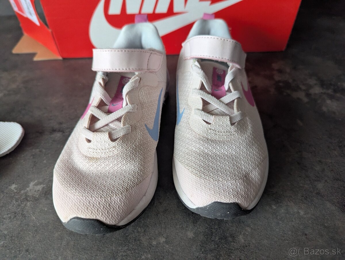 Dievčenské tenisky Nike 30 - 2