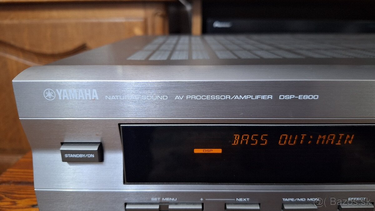 Yamaha DSP-E800 - 2